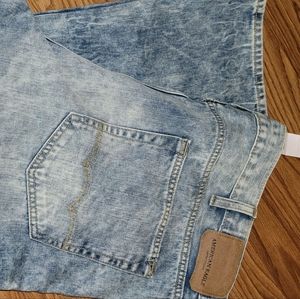 Mens AE Jeans 42x32 NWT